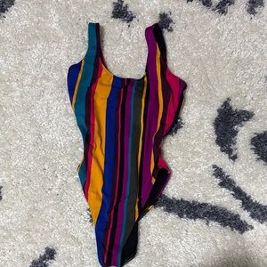 Amazon Essentials Multicolor Striped One Piece Swimsuit size small but stretchy